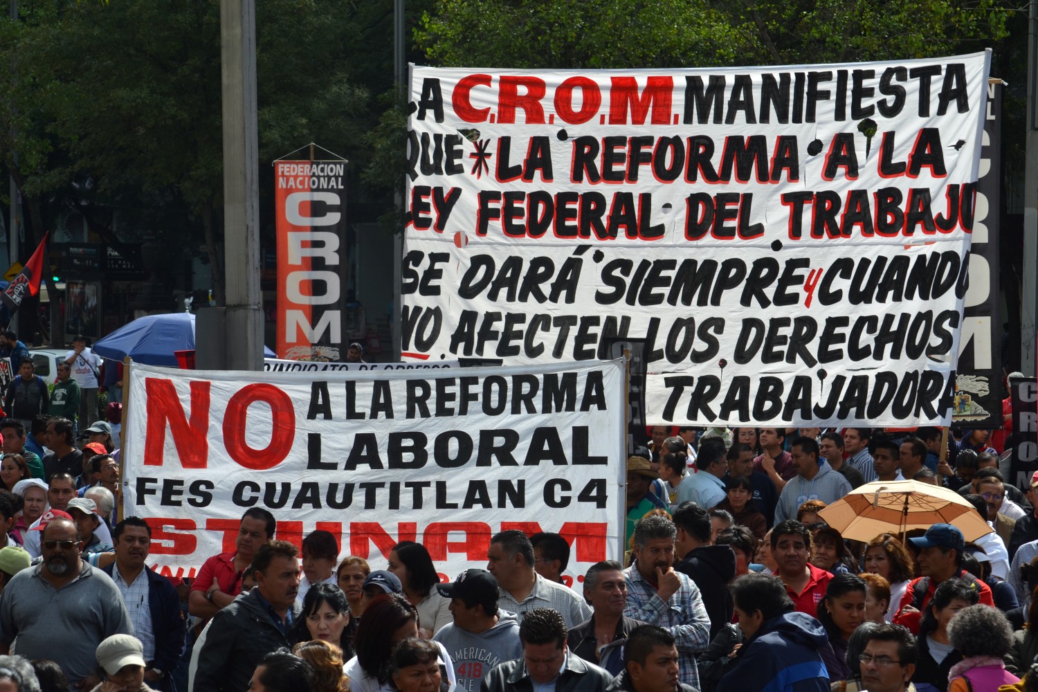 PlantÃ³n CÃ¡mara de Senadores contra la Reforma a la LFT, 2 de octubre